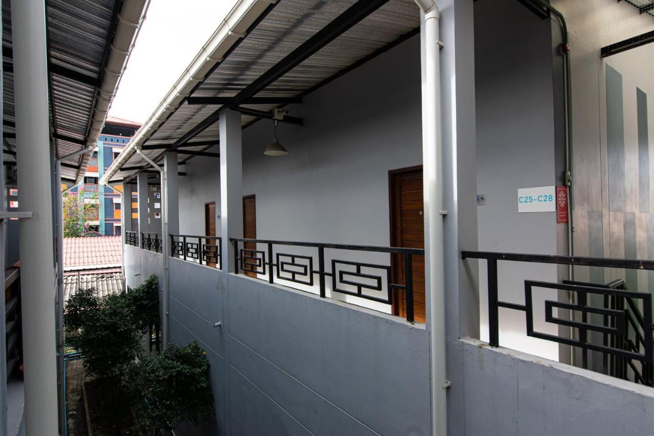 Matini Klong1 Hotel Bantalatrangszit Kültér fotó
