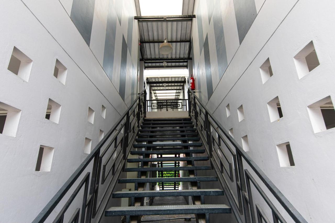 Matini Klong1 Hotel Bantalatrangszit Kültér fotó